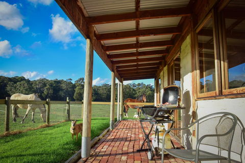 The Glen Farm Cottages - Accommodation Coffs Harbour 0