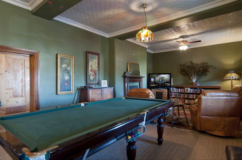 The Coffee Palace - Accommodation Coffs Harbour 2