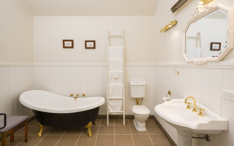 Timboon House & Stables - Accommodation Coffs Harbour 1