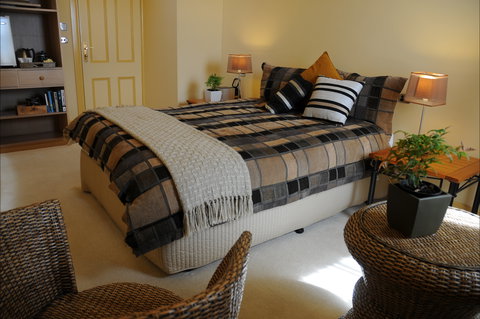 Yea Peppercorn Hotel - Accommodation Coffs Harbour 2