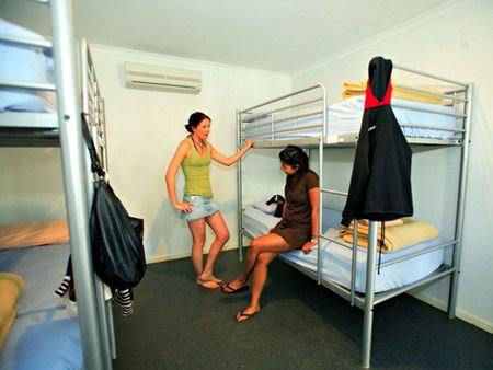 Blue Reef Backpackers - Accommodation Coffs Harbour 2