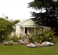 Creekside Cottages - Accommodation Coffs Harbour