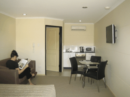 Balranald Club Motel - Accommodation Coffs Harbour 0