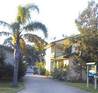 Avalon Holiday Units - Accommodation Coffs Harbour