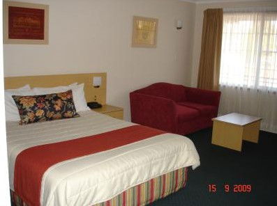 Bathurst Motor Inn - Accommodation Coffs Harbour 0