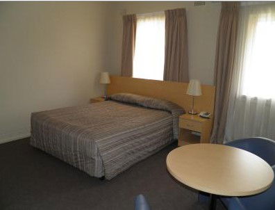 Bathurst Motor Inn - Accommodation Coffs Harbour 1