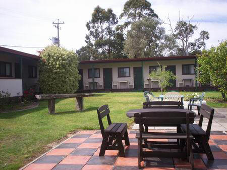 Tingle All Over - Youth Hostels Of Australia - Accommodation Coffs Harbour 4