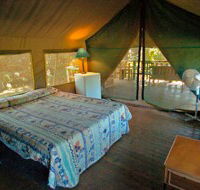 Lions Den Hotel - Accommodation Coffs Harbour