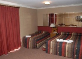 Southern Cross Motor Inn - Accommodation Coffs Harbour 1