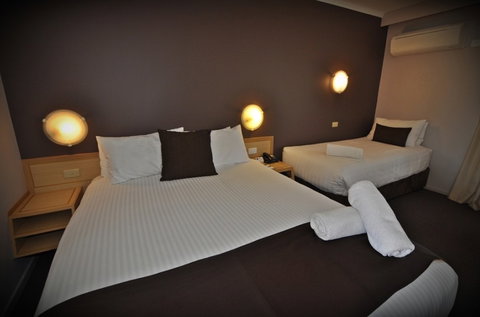 Best Western Hospitality Inn Carnarvon - Accommodation Coffs Harbour 3