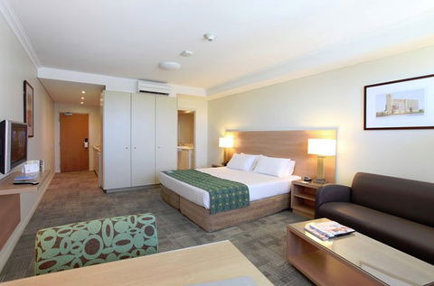 Mantra Bunbury - Accommodation Coffs Harbour 2