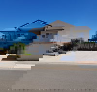 Agape Holiday Home - Accommodation Coffs Harbour