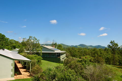 Amamoor Lodge - Accommodation Coffs Harbour 0