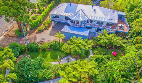 Cloud 9 Cliff Top Eagle Heights - Accommodation Coffs Harbour 0