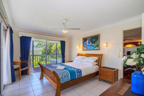 Cloud 9 Cliff Top Eagle Heights - Accommodation Coffs Harbour 2