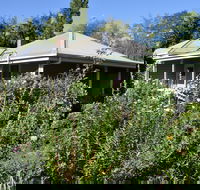 Honeysuckle Cottage - Accommodation Coffs Harbour