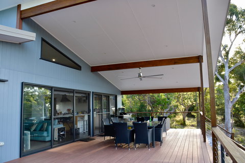 Kokomo At Kingfisher Bay - Accommodation Coffs Harbour 1
