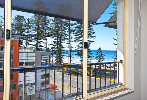 Manly Paradise Beachfront Motel And Apartments - Accommodation Coffs Harbour 1