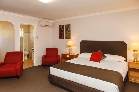 McNevins Maryborough Motel - Accommodation Coffs Harbour 2