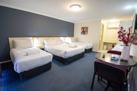 Orange Motor Lodge - Accommodation Coffs Harbour 2