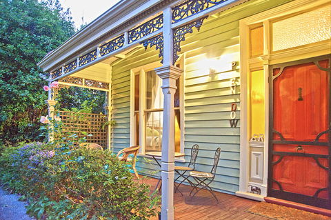 Pendower House B&B And Self Contained Apartments - Accommodation Coffs Harbour 1