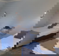 Queens Beach Hotel - Accommodation Coffs Harbour