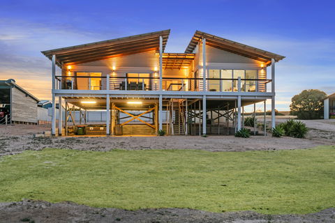 Sceale Bay Seaview Escape - Accommodation Coffs Harbour 0