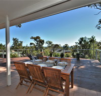Sea Dreamer Cottage in Waldegrave - Accommodation Coffs Harbour