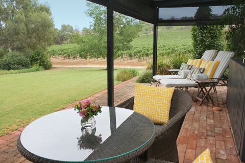 Seppeltsfield Vineyard Cottage - Accommodation Coffs Harbour 2