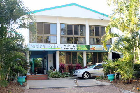Tropical Palms Resort & 4WD Hire - Accommodation Coffs Harbour 1