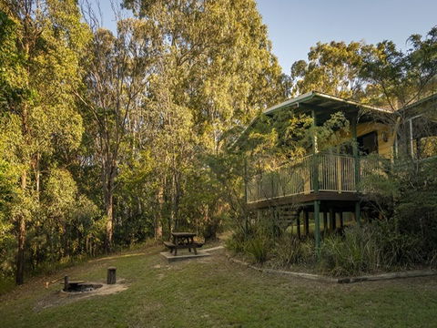 Tuckers Rocks Cottage - Accommodation Coffs Harbour 0