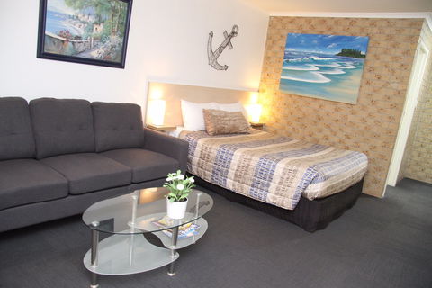 Tweed Harbour Motor Inn - Accommodation Coffs Harbour 1
