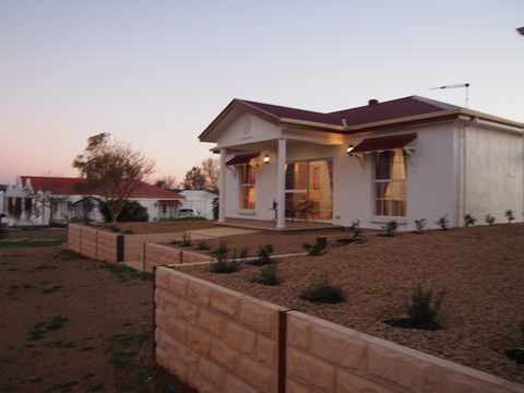 1837 Barossa Luxury Vineyard Cottages - Accommodation Coffs Harbour 2