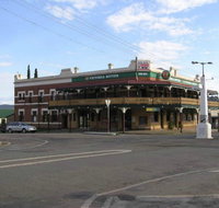 Bank Hotel - Accommodation Coffs Harbour
