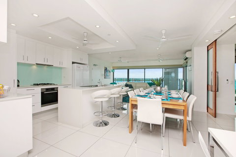 Beachlife Sea Spray Apartment - Accommodation Coffs Harbour 1