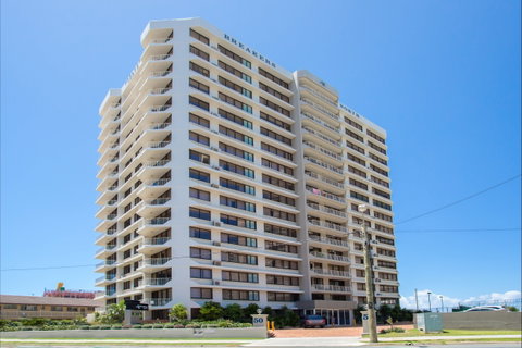 Breakers North - Absolute Beach Front Holiday Apartments - Accommodation Coffs Harbour 1