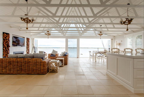 Campbell Point House - Accommodation Coffs Harbour 2