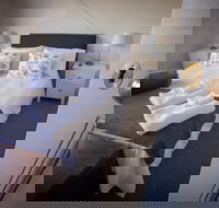 Helensburgh Hotel - Accommodation Coffs Harbour