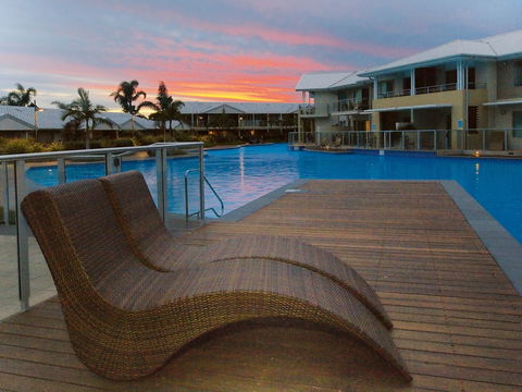 Oaks Port Stephens Pacific Blue Resort - Accommodation Coffs Harbour 0