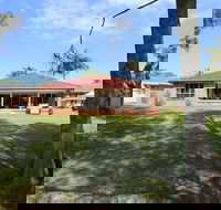 Ray of Sunshine-Waterfront Reserve - Accommodation Coffs Harbour