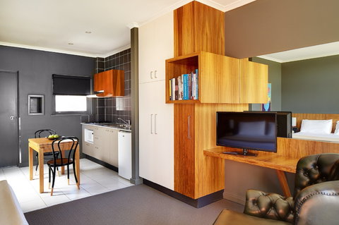 Riverview Hotel - Accommodation Coffs Harbour 1