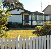 Seaside House Jervis Bay - Accommodation Coffs Harbour