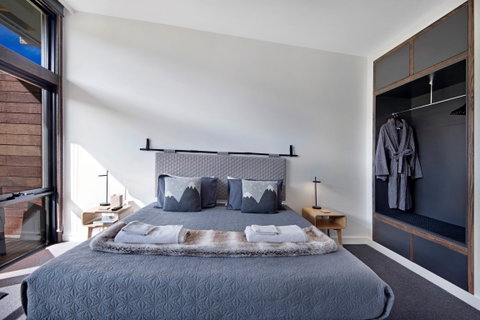 Snohus Two - Accommodation Coffs Harbour 1