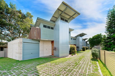 Sun Worship Crescent Head Eco Villas - Accommodation Coffs Harbour 1
