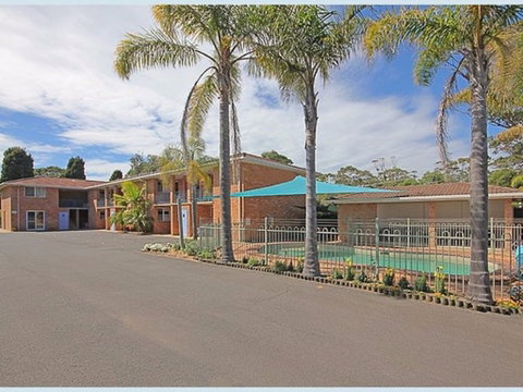 The Lodge Broulee - Accommodation Coffs Harbour 1