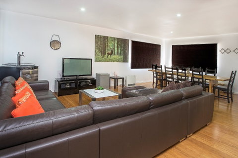 Twynam House - Accommodation Coffs Harbour 2