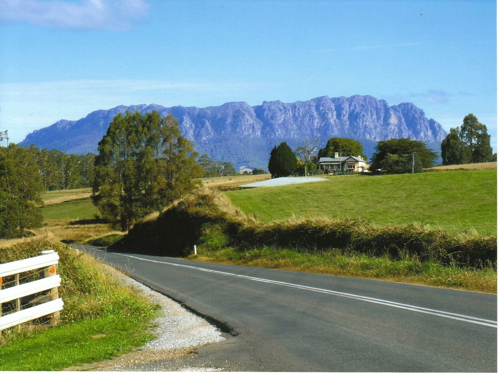 Sheffield TAS Accommodation Coffs Harbour