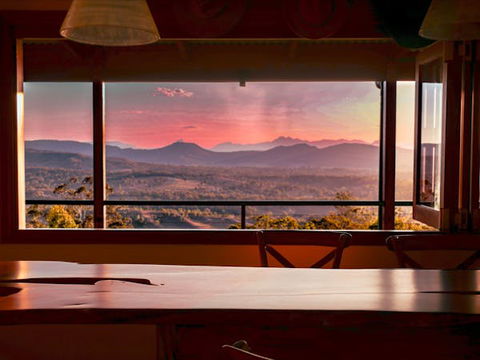 The Eagles Nest Accommodation Scenic Rim, QLD - Accommodation Coffs Harbour 1