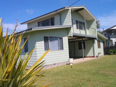 Berrara Cove Beach House - Accommodation Coffs Harbour 2