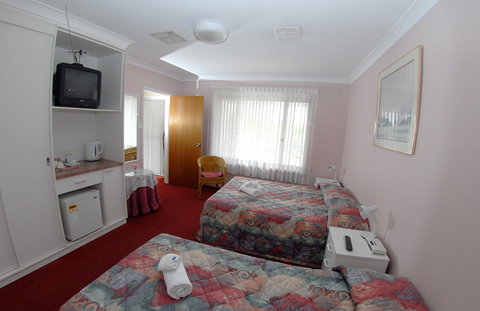 Blue And White Lodge - Accommodation Coffs Harbour 2